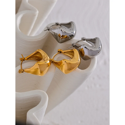 Half Empty Geometric 
Hoop Earrings
