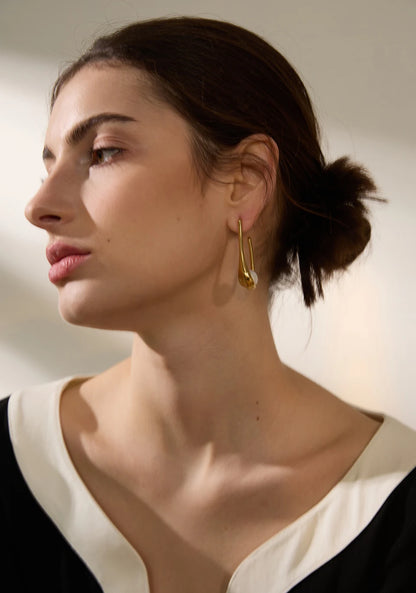 Minimalist  Round Earrings